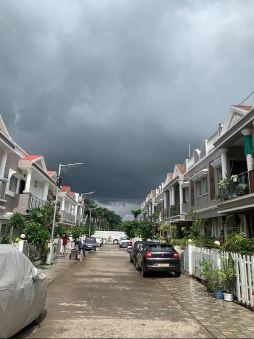 Furnished Villa Near Airport, Away From City Bhopal Buitenkant foto