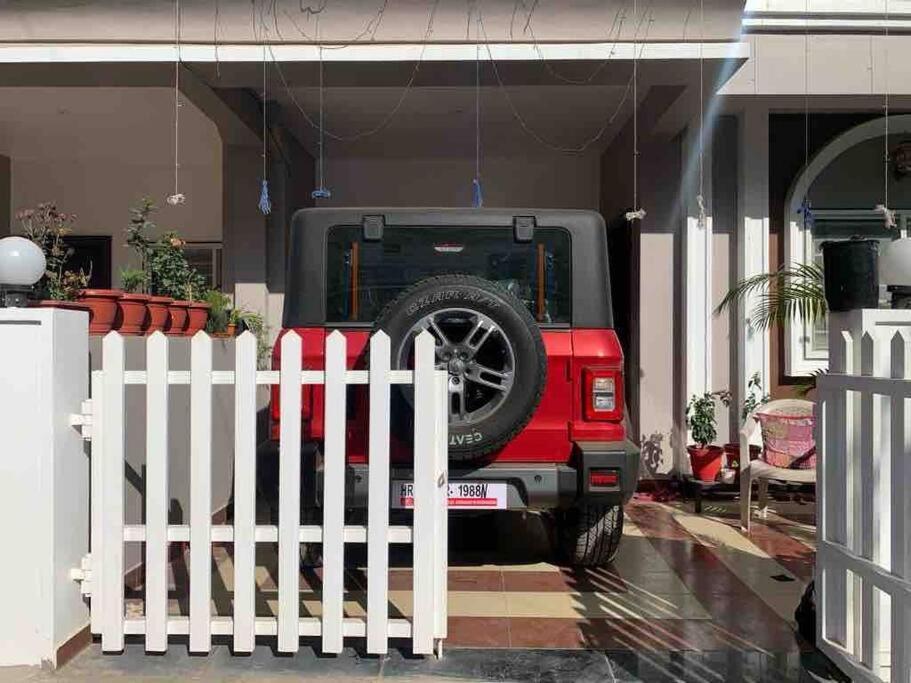 Furnished Villa Near Airport, Away From City Bhopal Buitenkant foto