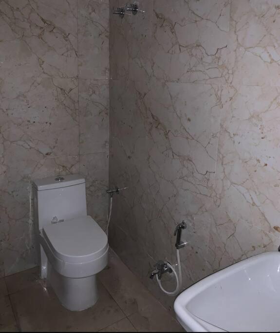 Furnished Villa Near Airport, Away From City Bhopal Buitenkant foto